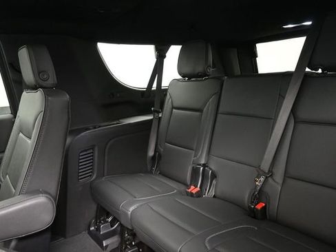 Used 2025 GMC Yukon XL Denali w/ Denali Reserve Package AWD/4WD image 20