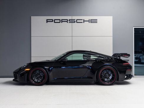 Certified 2026 Porsche 911 GT3 RWD image 2