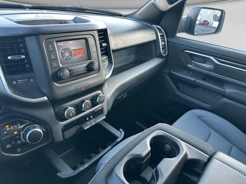 Used 2023 RAM 1500 Big Horn AWD/4WD image 30