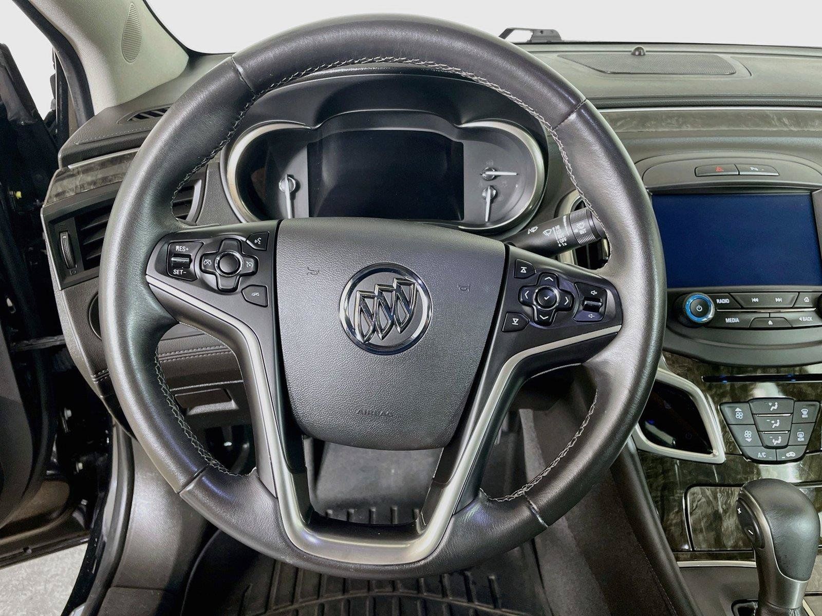 Used 2016 Buick LaCrosse Leather FWD image 18
