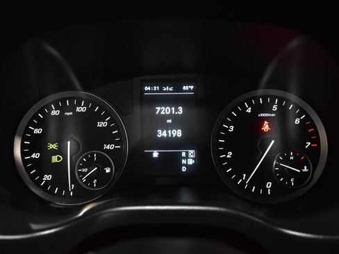 Used 2020 Mercedes-Benz Metris Passenger image 24