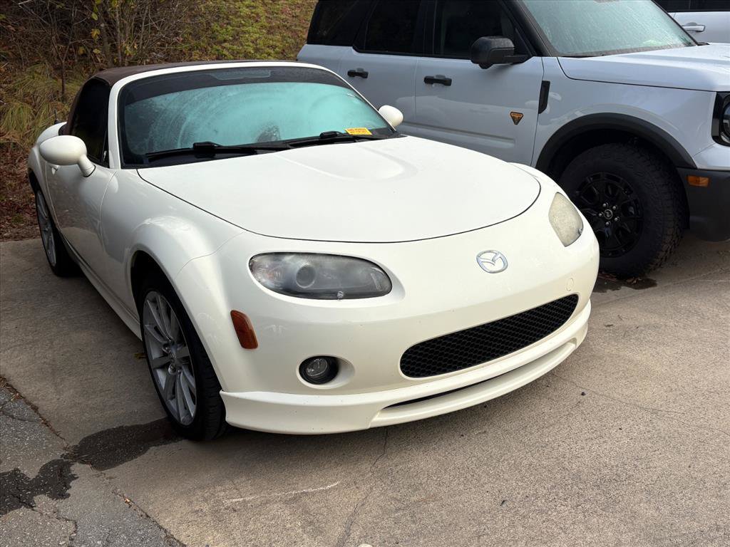 Used 2007 MAZDA MX-5 Miata Grand Touring w/ Premium Pkg RWD image 3
