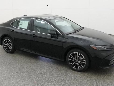 New 2026 Toyota Camry XLE AWD/4WD image 6