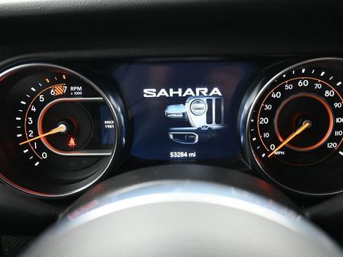 Used 2020 Jeep Wrangler Unlimited Sahara image 11