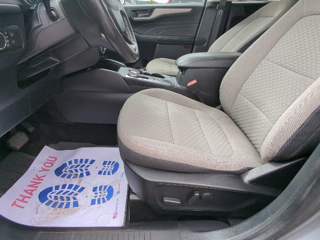 Used 2022 Ford Escape SE w/ SE Sport Appearance Package AWD/4WD image 10