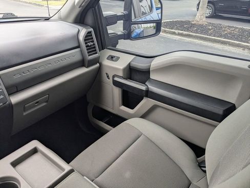 Used 2020 Ford F250 XL w/ STX Appearance Package image 18