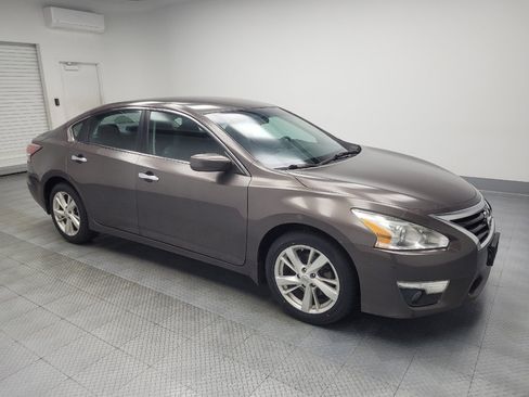 Used 2015 Nissan Altima 2.5 SV image 11