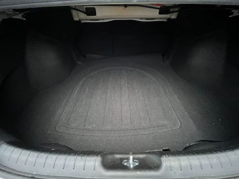 Used 2025 Hyundai Elantra SEL image 32