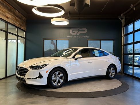 Used 2023 Hyundai Sonata SE image 7