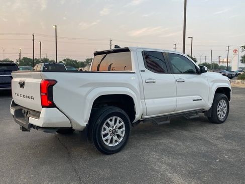 Used 2024 Toyota Tacoma SR5 image 4