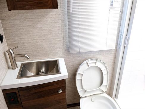 Used 2020 Mercedes-Benz Sprinter 3500 image 37