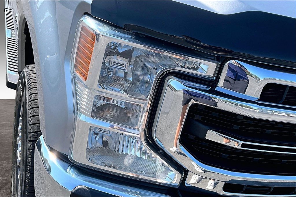 Used 2022 Ford F350 Lariat AWD/4WD image 31