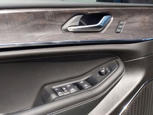 New 2025 Jeep Grand Cherokee L Overland w/ Trailer Tow Package image 13