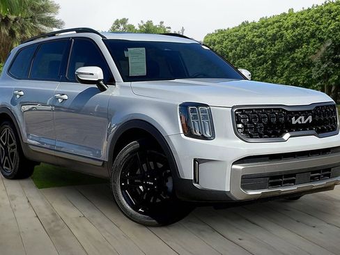 Used 2023 Kia Telluride EX X-Line image 3