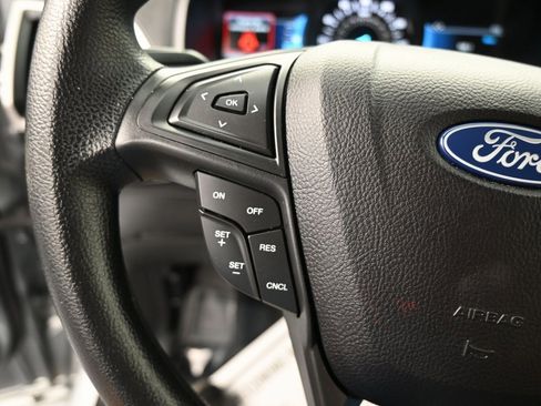 Used 2024 Ford Edge SE image 21