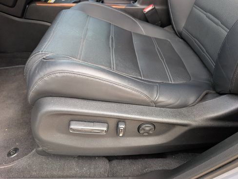 Used 2022 Honda CR-V Touring image 22