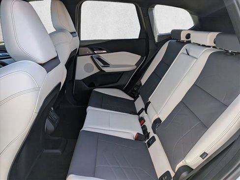 Used 2026 BMW X1 M35i w/ Technology Package image 16