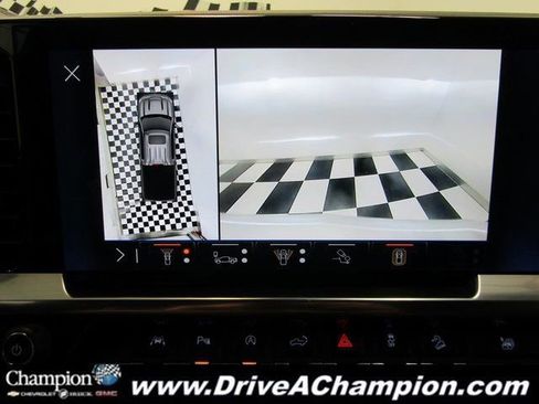 Used 2024 Chevrolet Silverado 1500 LTZ w/ LTZ Convenience Package II image 7