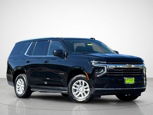 Used 2025 Chevrolet Tahoe LT RWD image 2