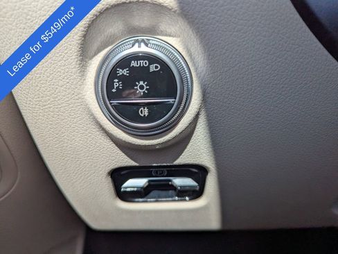 Used 2025 Mercedes-Benz C 300 C 300 image 38