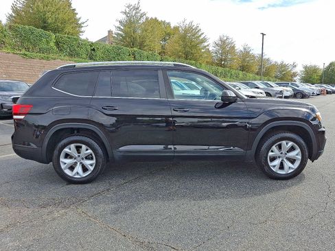 Used 2018 Volkswagen Atlas S image 3
