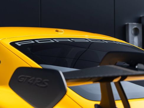 Certified 2025 Porsche 718 Cayman GT4 RS RWD image 18