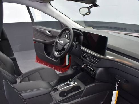 New 2025 Ford Escape SE image 23