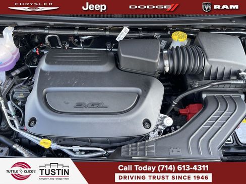 New 2026 Chrysler Pacifica Select FWD image 28