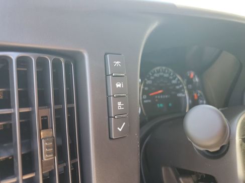 New 2026 Chevrolet Express 2500 w/ Driver Convenience Package image 20