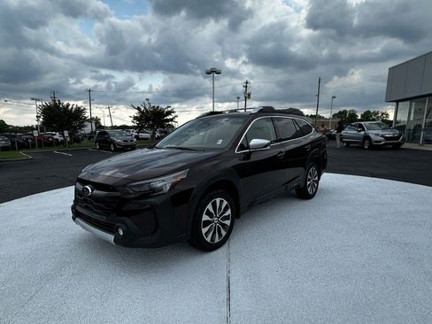 Used 2024 Subaru Outback Touring XT w/ Popular Package #2 AWD/4WD image 3