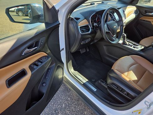 Used 2018 Chevrolet Equinox Premier image 10