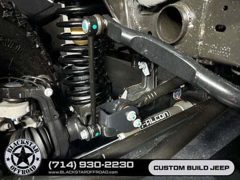 Used 2024 Jeep Wrangler Unlimited AWD/4WD image 23