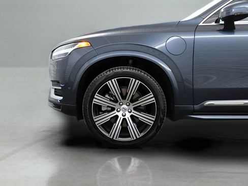 Certified 2024 Volvo XC90 T8 Plus w/ Protection Package AWD/4WD image 40