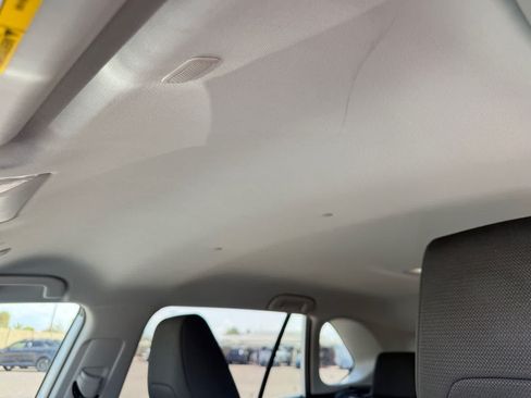 Used 2025 Toyota RAV4 XLE AWD/4WD image 19