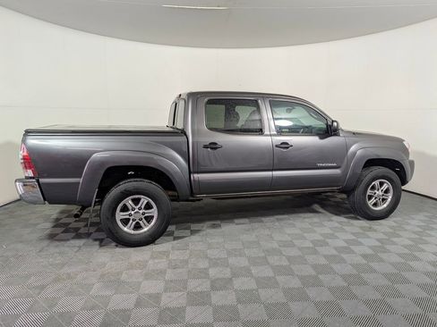 Used 2011 Toyota Tacoma PreRunner w/ SR5 Pkg #2 RWD image 2