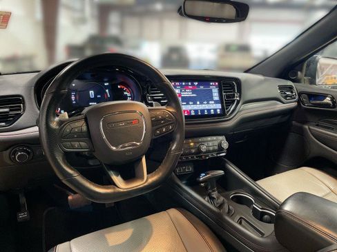 Used 2024 Dodge Durango GT image 17