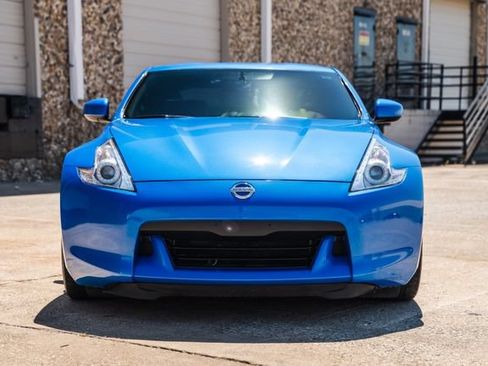 Used 2010 Nissan 370Z Touring w/ Sport Pkg RWD image 15