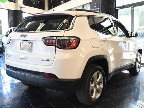 Used 2018 Jeep Compass Latitude w/ Popular Equipment Group AWD/4WD image 15