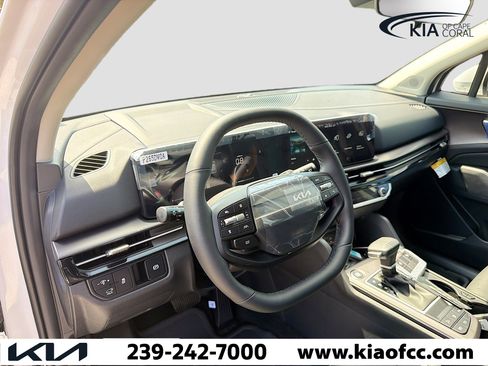 New 2026 Kia Sportage EX FWD image 24