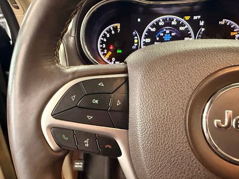 Used 2018 Jeep Grand Cherokee Overland image 27