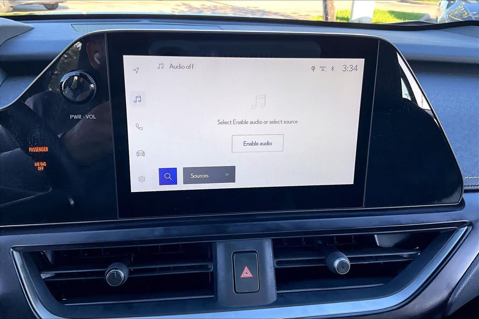 Used 2025 Lexus UX 300h FWD w/ Accessory Package (Z1) image 31