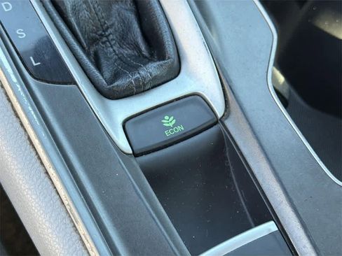 Used 2018 Honda Accord LX image 20