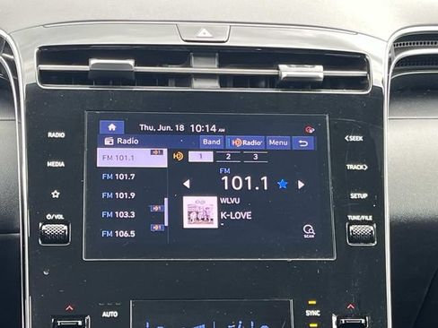 Certified 2024 Hyundai Tucson SEL AWD/4WD image 16