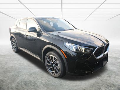 New 2025 BMW X2 xDrive28i w/ Premium Package