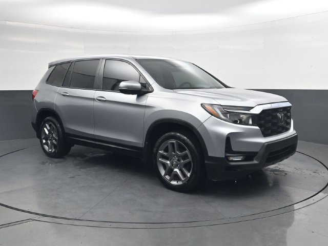 Used 2023 Honda Passport EX-L image 2