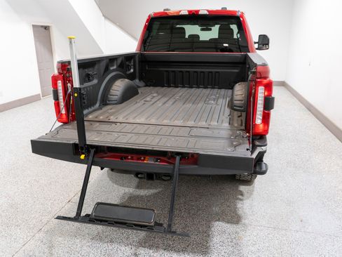 Used 2023 Ford F250 XLT w/ 360-Degree Camera Package image 11