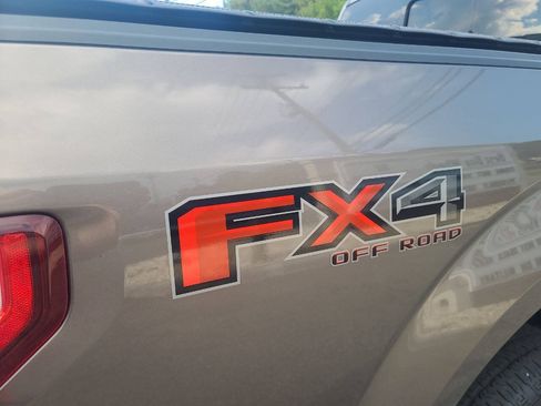 Used 2020 Ford F150 XLT w/ Equipment Group 302A Luxury AWD/4WD image 10