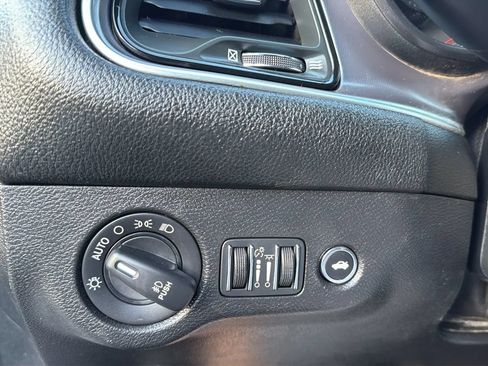 Used 2019 Dodge Challenger R/T RWD image 16