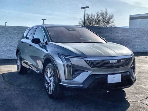 Used 2026 Cadillac Optiq Luxury 1 image 39