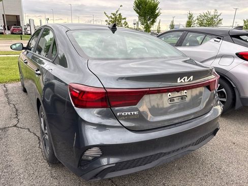 Certified 2022 Kia Forte LXS w/ LXS Technology Package FWD image 9